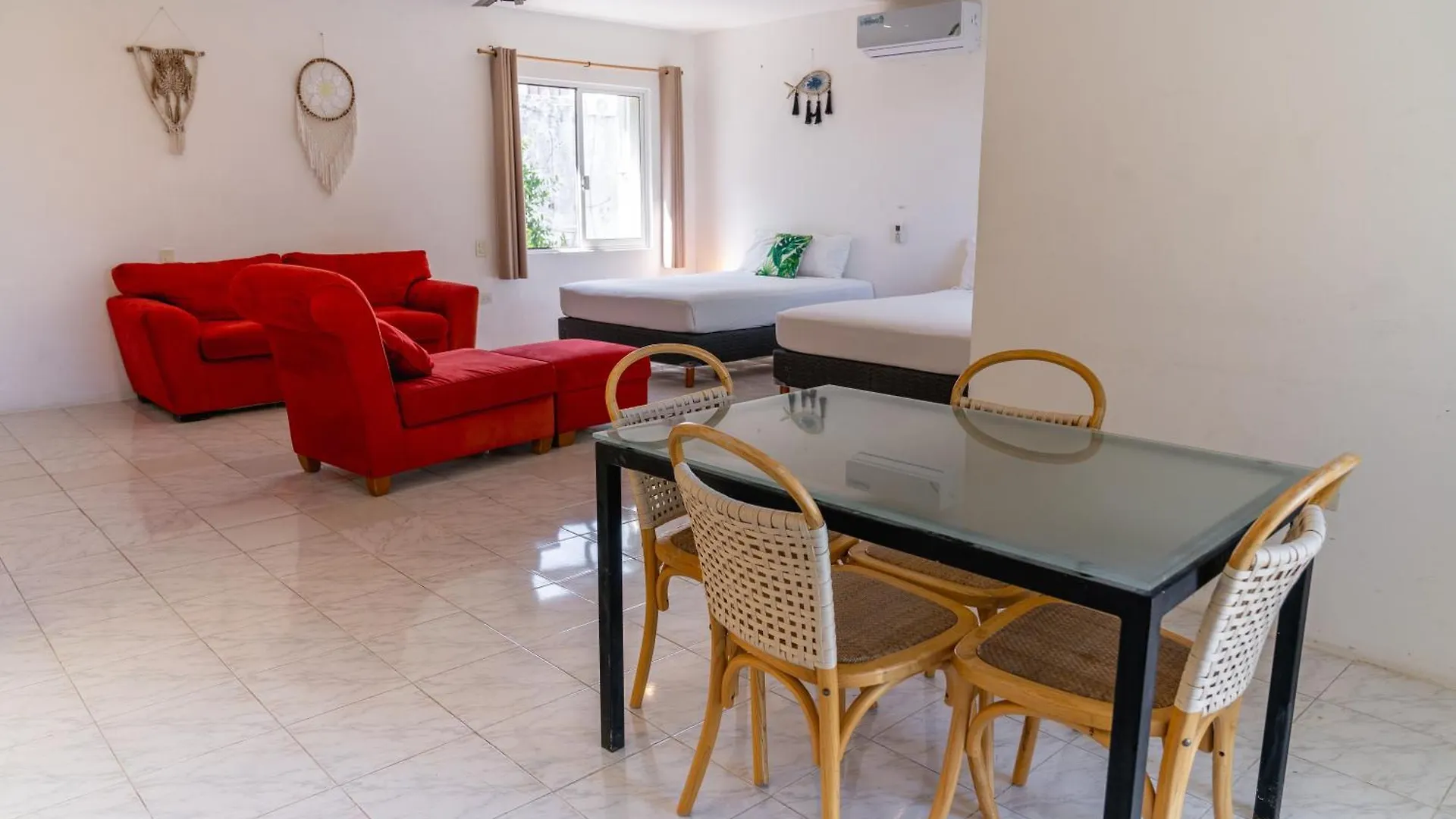 Rustik-Inn Rooms Playa del Carmen 2*,
