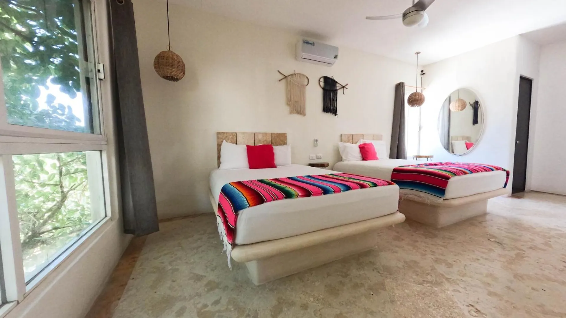 Rustik-Inn Rooms Playa del Carmen Mexico