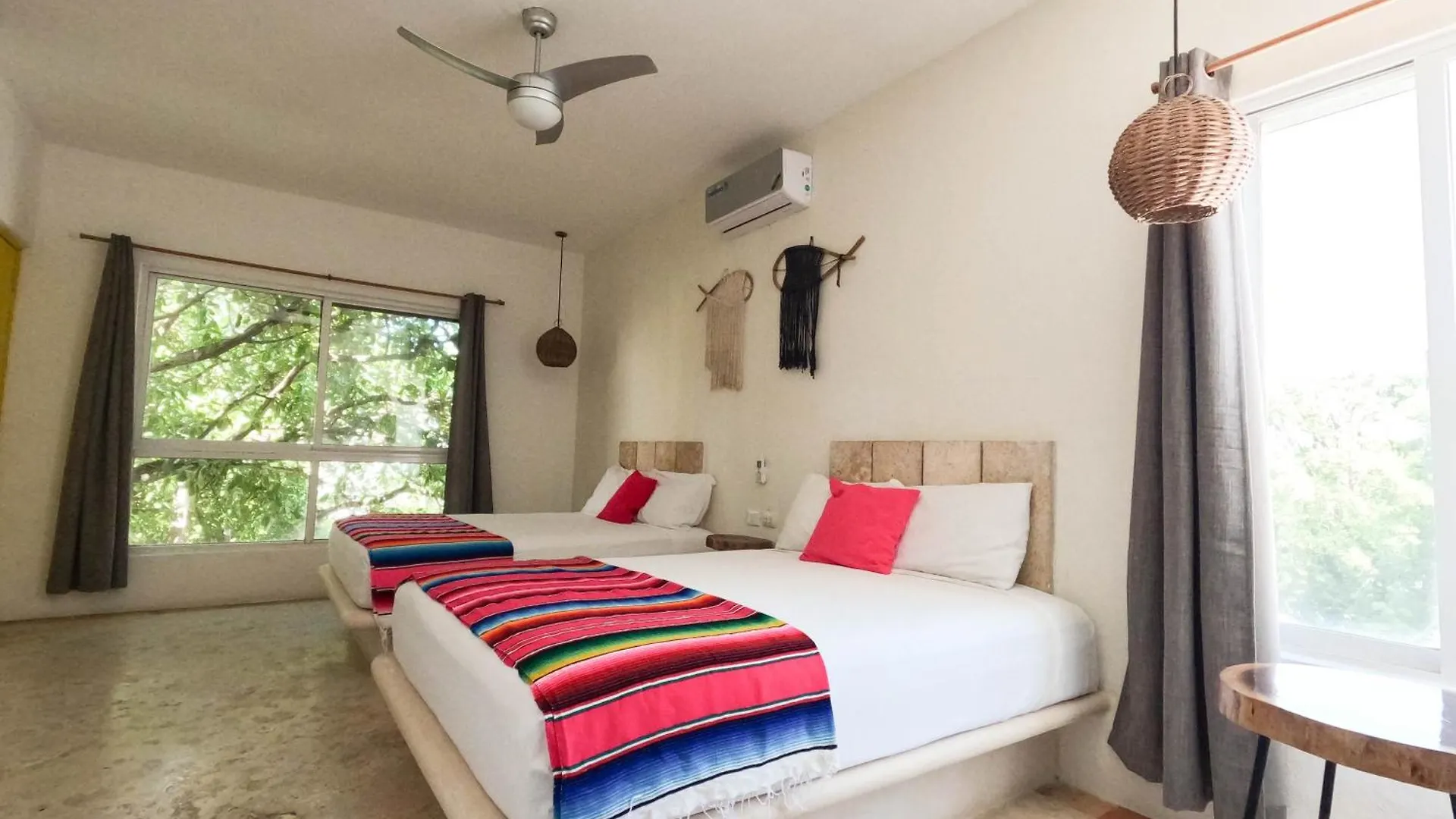 Rustik-Inn Rooms Playa del Carmen Mexico