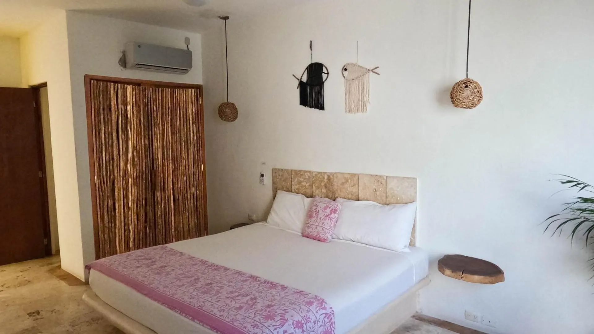 Rustik-Inn Rooms Playa del Carmen 2*,