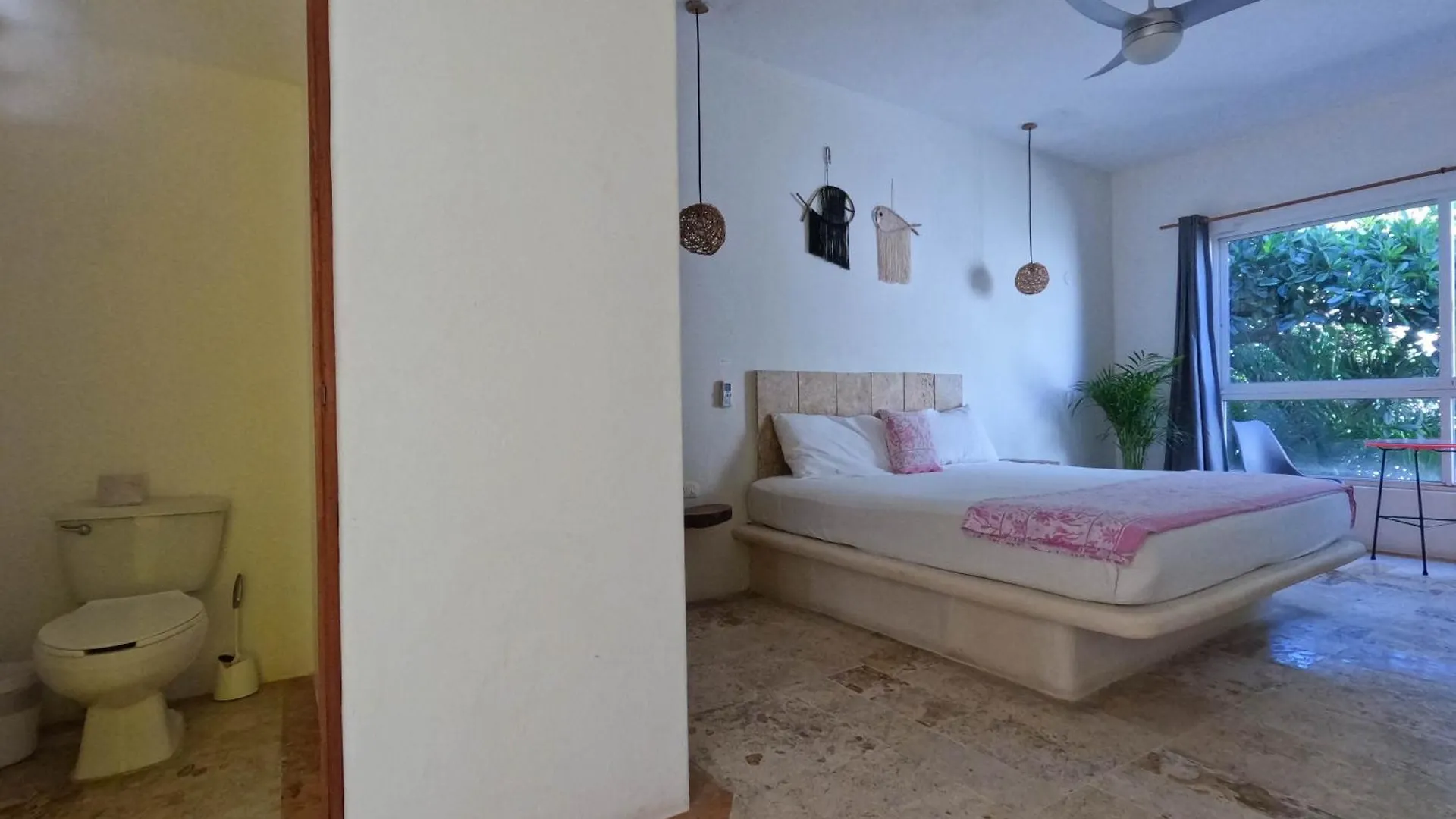 Rustik-Inn Rooms Playa del Carmen 2*,